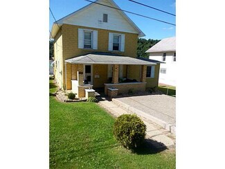 220 Walcott St, Clymer, PA 15728