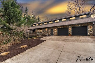 33 Star Gazer Ln NE, Comstock Park, MI 49321
