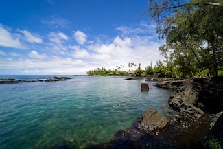 33 Apapane Rd, Hilo, HI 96720