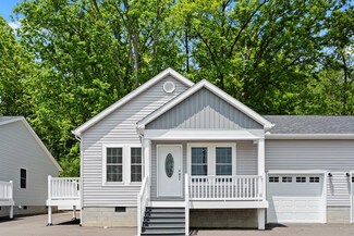 194 Humboldt Ln, Princeton, WV 24740