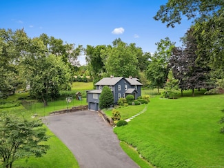 109 Greens Farms Rd, Westport, CT 06880