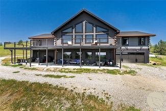 295 Pine Crest Rd, Columbus, MT 59019