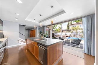 291 Argonne Ave, Long Beach, CA 90803