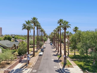 530 W Willetta St, Phoenix, AZ 85003