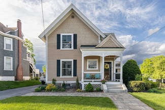 20 Russell Ave, Nashua, NH 03060