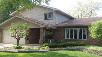 501 Amsterdam Ln, Peotone, IL 60468