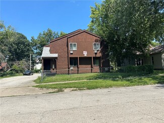 904 W Macon St, Decatur, IL 62522