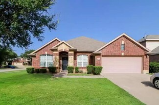 9302 Marble Falls Dr, Arlington, TX 76002