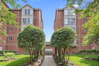 17 E Hattendorf Ave Unit 205, Roselle, IL 60172