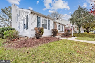 9 Galahad Ct, Rosedale, MD 21237
