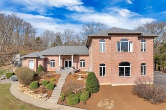 3105 Wolf Hollow, Pacific, MO 63069