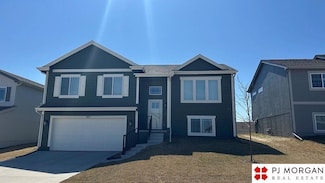 10821 Craig St, Omaha, NE 68142