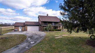 370 Pulaski Rd, Pulaski, PA 16143