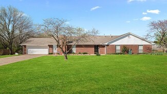 4421 Overland Cir, Noble, OK 73068