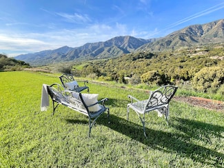 595 Freehaven Dr, Santa Barbara, CA 93108