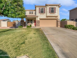 2845 S Benton Cir, Mesa, AZ 85212
