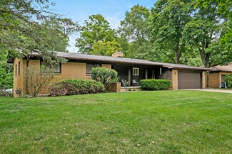 1225 Van Auken St SE, Grand Rapids, MI 49508