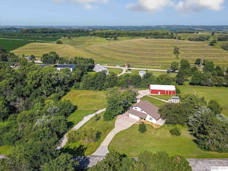 18302 Nicholas Rd, Plattsmouth, NE 68048