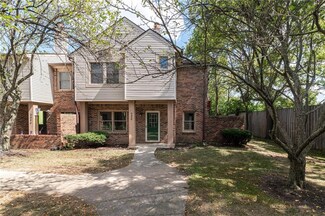 9456 Maple Way, Indianapolis, IN 46268