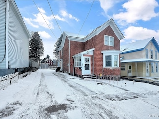815 Chestnut St, Utica, NY 13502