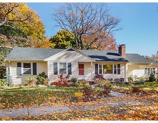 30 Baker Place, Newton Lower Falls, MA 02462