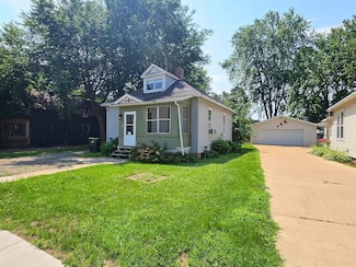 927 Butler Ave, Winnebago, WI 54985