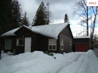 212 3rd St, Dover, ID 83825