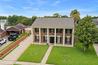2802 Sandpebble Dr, Seabrook, TX 77586