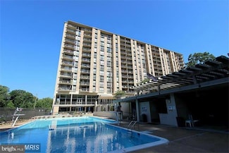 4600 S Four Mile Run Dr Unit 1009, Arlington, VA 22204