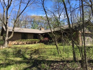 2700 Sunset Trail, Riverwoods, IL 60015