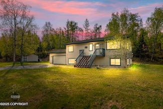 1560 E Pintail Dr, Wasilla, AK 99654