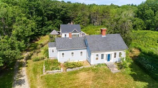 1486 State Route 32, Round Pond, ME 04564