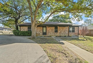 3632 Brown Trail, Bedford, TX 76021