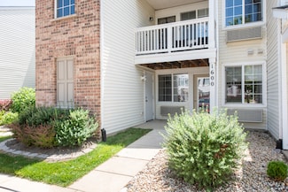 1600 Mcclure Rd Unit 96, Aurora, IL 60505