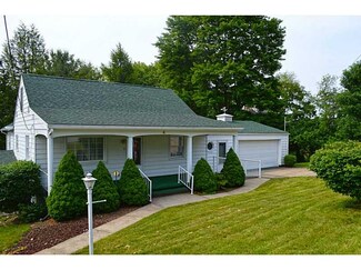 4 1st St, Vestaburg, PA 15368