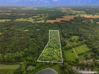857 N Frog Pond Rd, Lexington, IN 47138