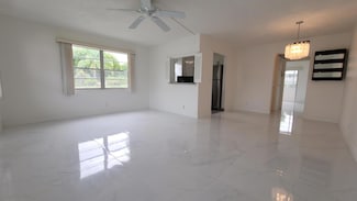 405 Windsor R Unit 405, West Palm Beach, FL 33417