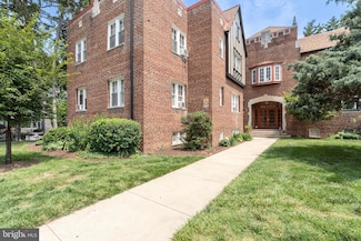 235 Emerson St NW Unit 202, Washington, DC 20011