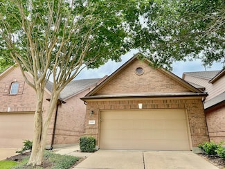 1122 Glenwood Canyon Ln, Houston, TX 77077