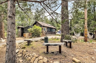 54105 S Circle Dr, Idyllwild, CA 92549