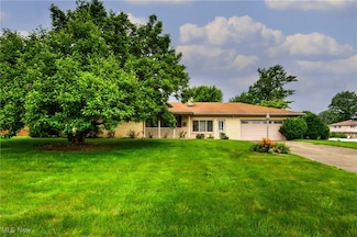 54 Creed Cir, Campbell, OH 44405