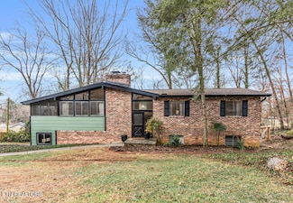 8149 Kingsdale Dr, Knoxville, TN 37919