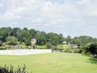 181 Fish Hatchery Rd, Hot Springs National Park, AR 71913