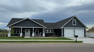 1321 Dixie Ln, Great Falls, MT 59404