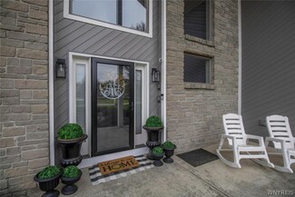 27 Lakeridge Dr Unit 605, Orchard Park, NY 14127