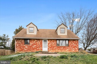 833 Pheasant Rd, Harrisburg, PA 17112