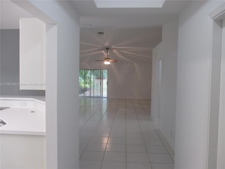 4112 Pine Ridge Ln, Weston, FL 33331