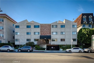 5325 Lindley Ave Unit 202, Tarzana, CA 91356