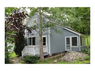 44 Baldwin St, Livermore Falls, ME 04254