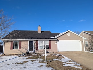 606 Northgate Dr, Saint Joseph, IL 61873